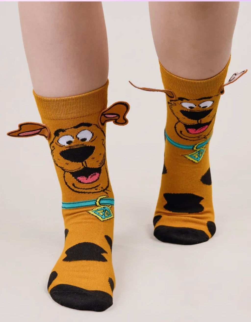 12 PARES DE CALCETA LOCA TALLA 1 A 5 AÑOS (13 A 20cm) UN SOLO DISEÑO SCOOBY DOO