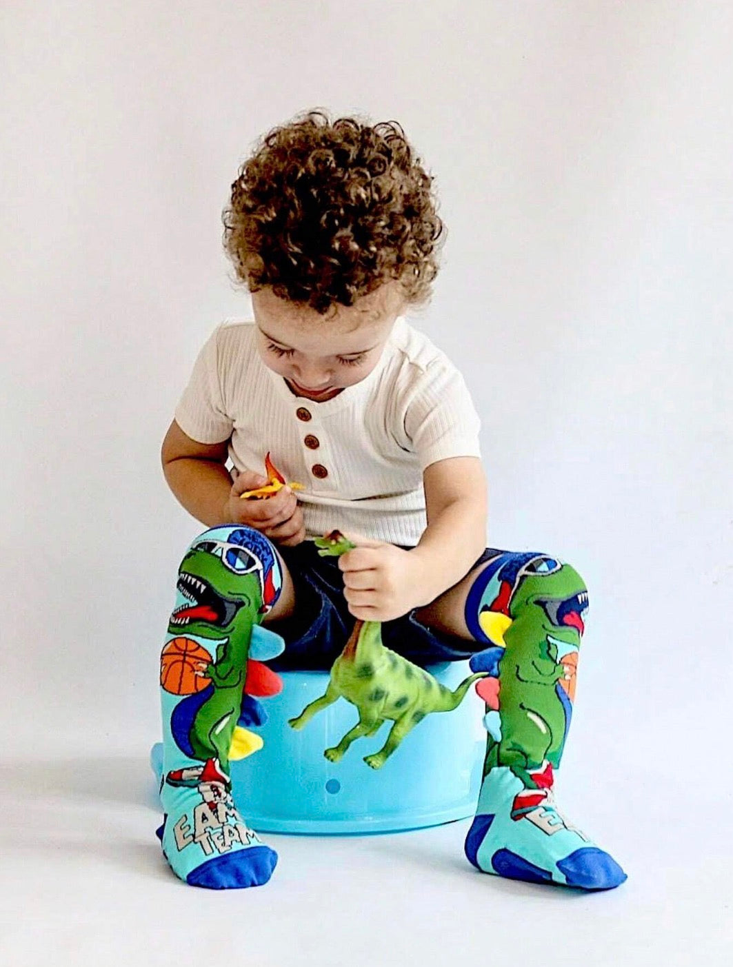 12 PARES DE CALCETA LOCA TALLA 1 A 5 AÑOS (13 a 20cm) un solo diseño DINOSAURIO