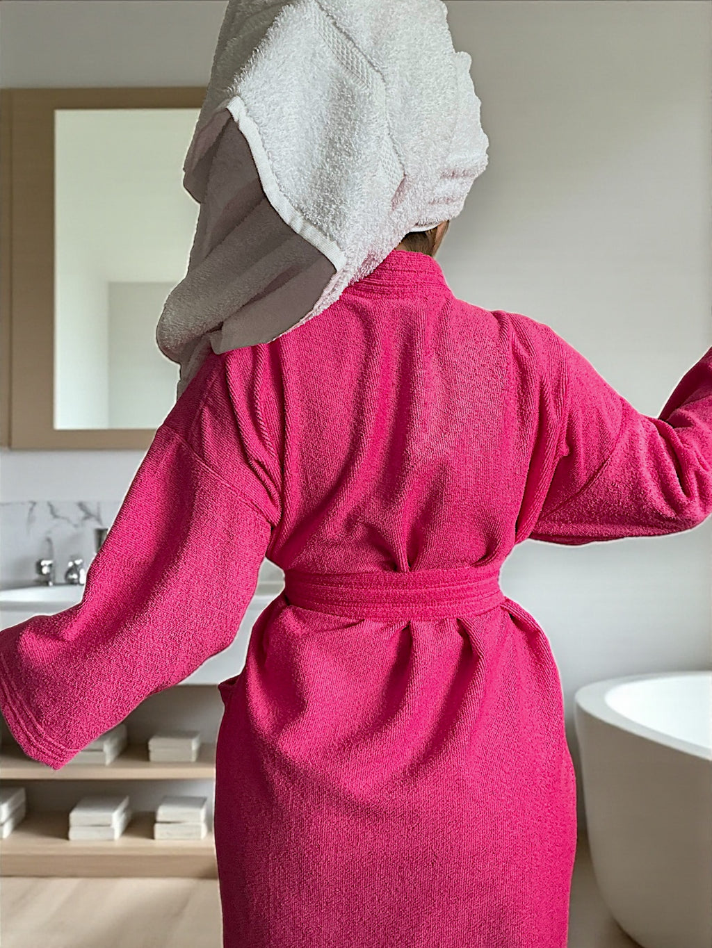 BATA DE BAÑO UNISEX ABSORBENTE BASIC (ALBORNOZ)