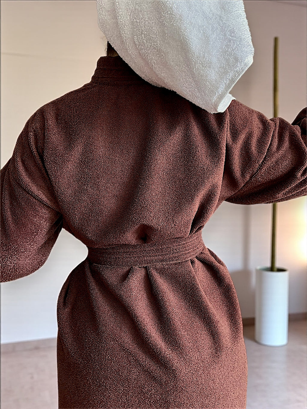 BATA DE BAÑO UNISEX ABSORBENTE BASIC (ALBORNOZ)