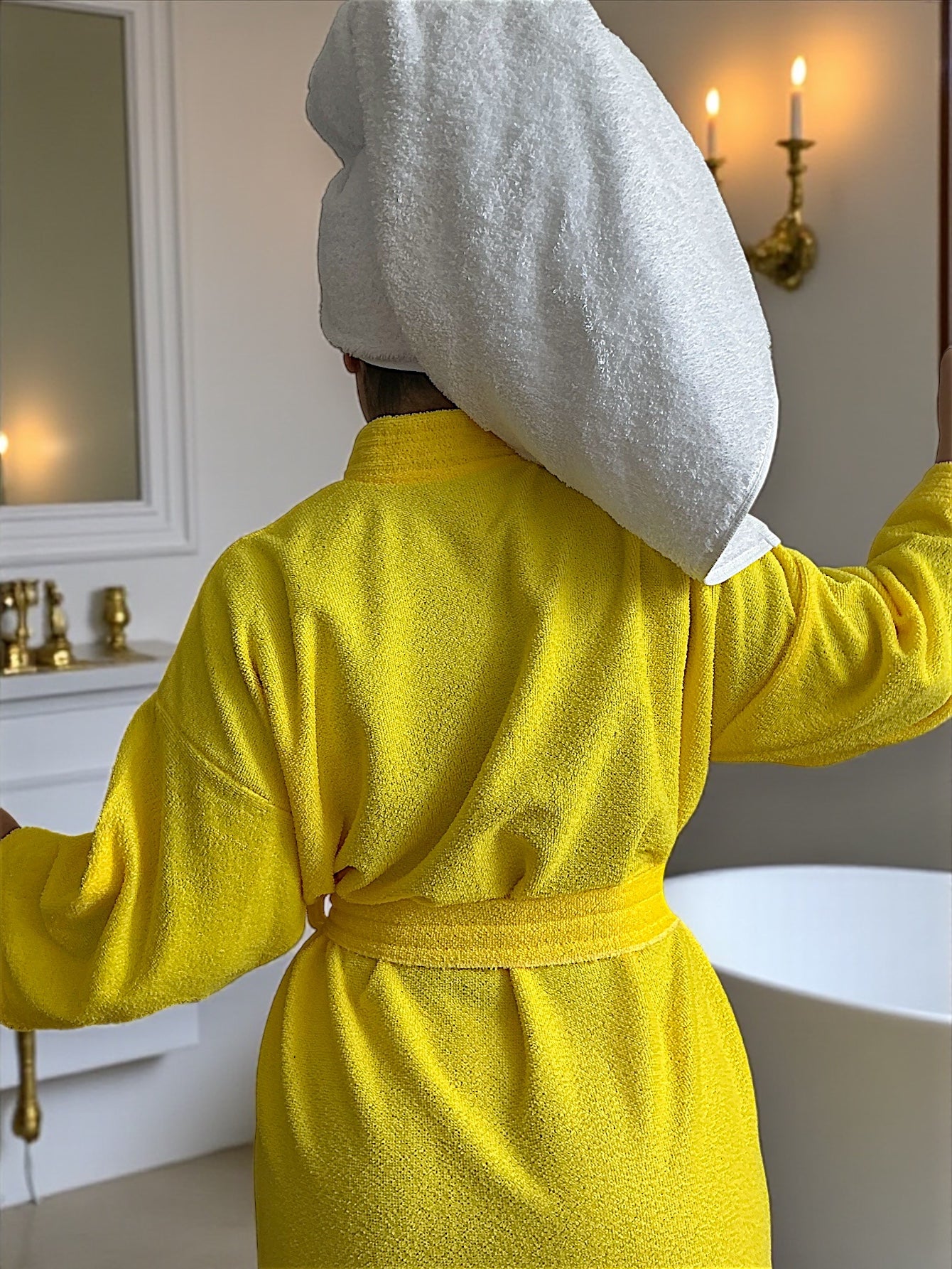 BATA DE BAÑO UNISEX ABSORBENTE BASIC (ALBORNOZ)