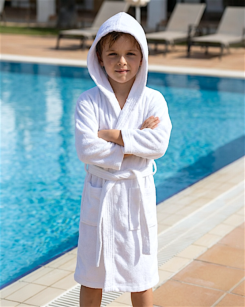 BATA DE BAÑO INFANTIL Y JUVENIL CON CAPUCHA, BOLSILLOS Y CINTA AJUSTABLE